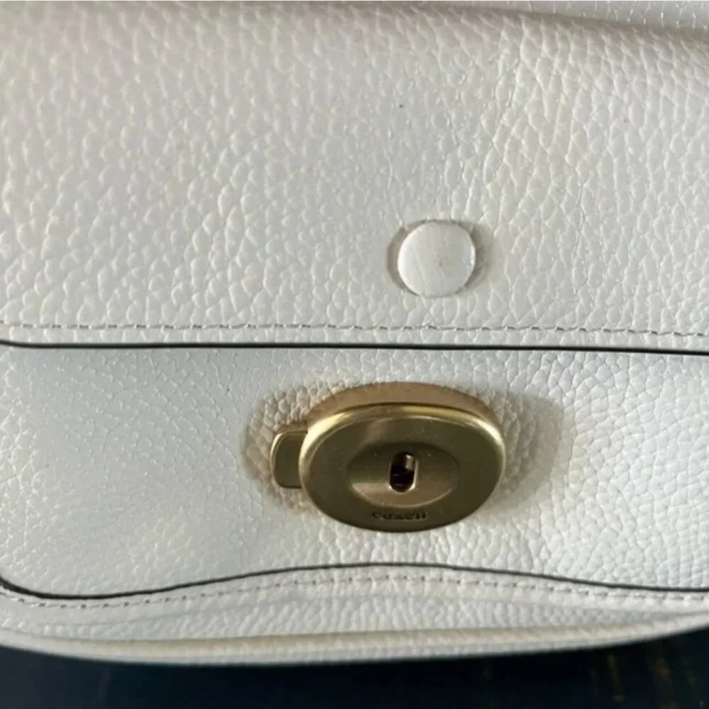 Coach Tabby Messenger 19 Chalk Leather Crossbody NWOT - Picture 3 of 8